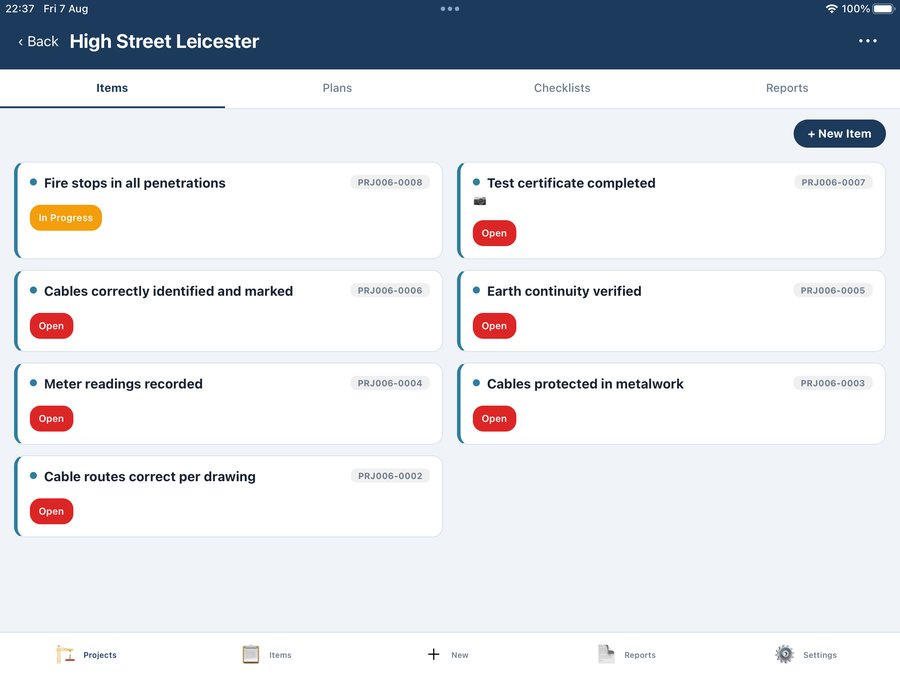 Zurviqo Site app showing a project item list with status badges